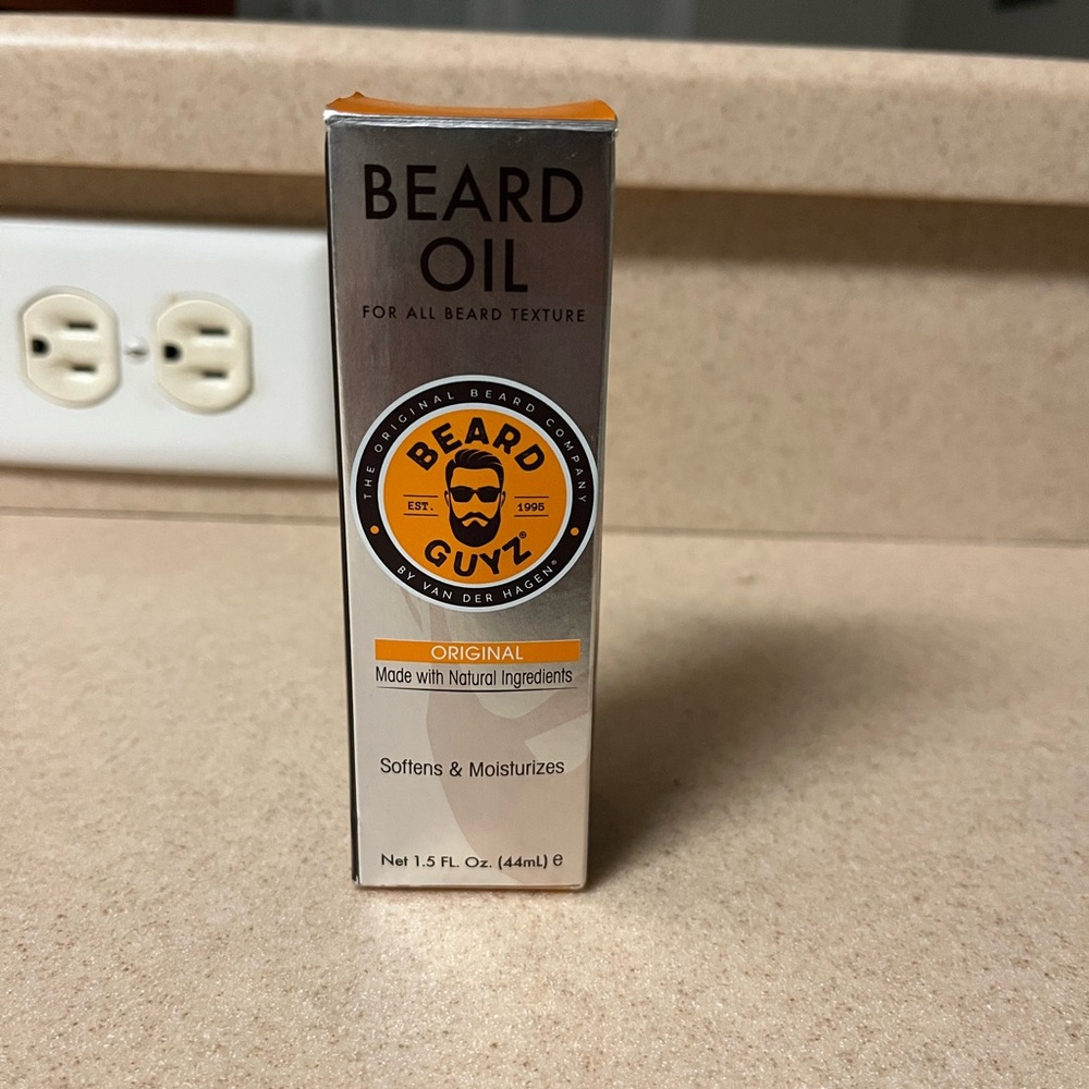 New Beard Guyz by Van Der Hagen Original Beard Oil 1.5 oz